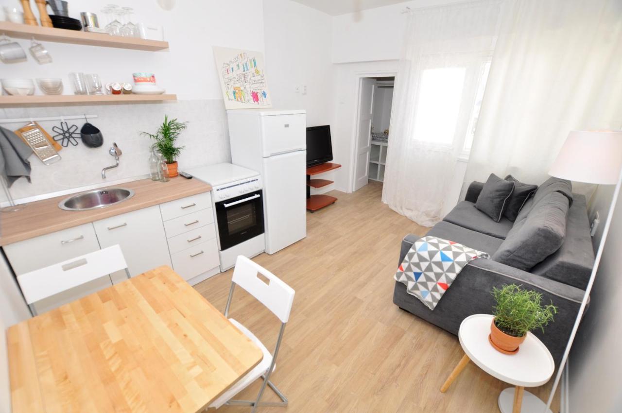 Room & Studio In The Centre Сплит Екстериор снимка