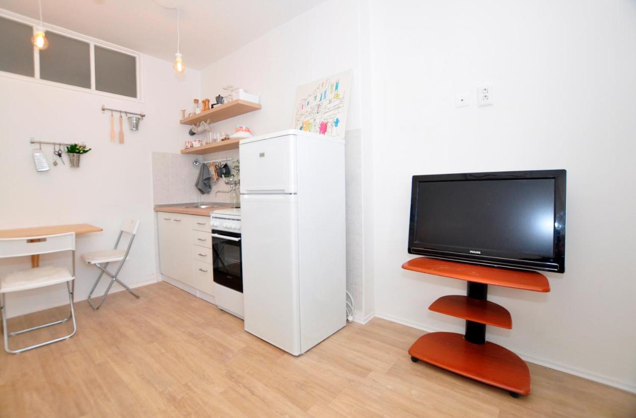 Room & Studio In The Centre Сплит Екстериор снимка